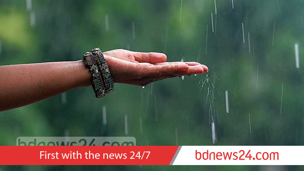 ভ্যাপসা গরমের পর ঢাকায় স্বস্তির বৃষ্টি