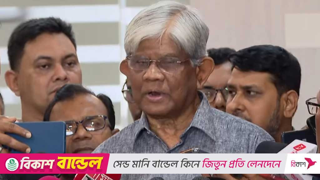 যতই ‘আমদানি-সবরাহ বাড়ানো’ হচ্ছে, বাজারে সমস্য থাকছে: অর্থ উপদেষ্টা