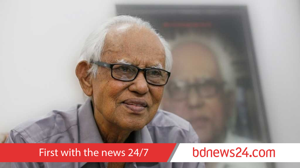 জন্মদিনে হাসপাতালের বিছানায় আহমদ রফিক