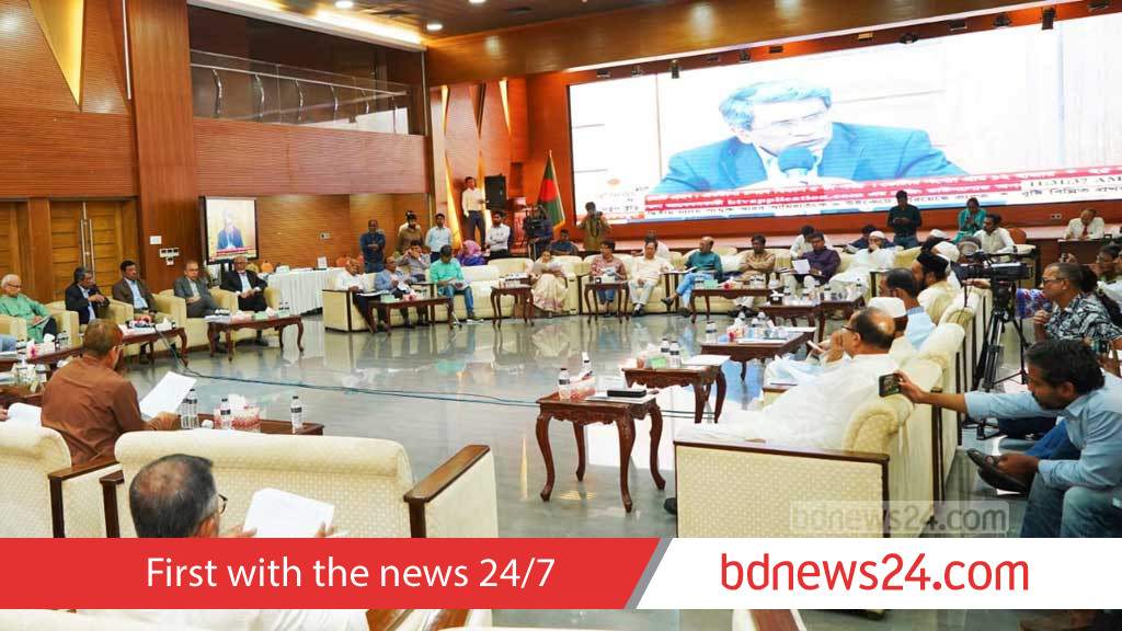 জুলাই সনদ: কমিশন কিছু চাপিয়ে দেবে না, বলছেন আলী রীয়াজ