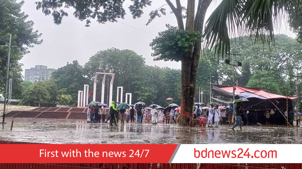 ভক্তরা কাঁদলেন, ‘কাঁদল’ আকাশ, বিদায় নিলেন ফরিদা পারভীন