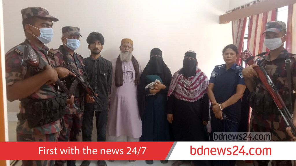 সব হারিয়ে দেশে ফেরার নিগ্রহ, ‘পুশইন’ চলছেই