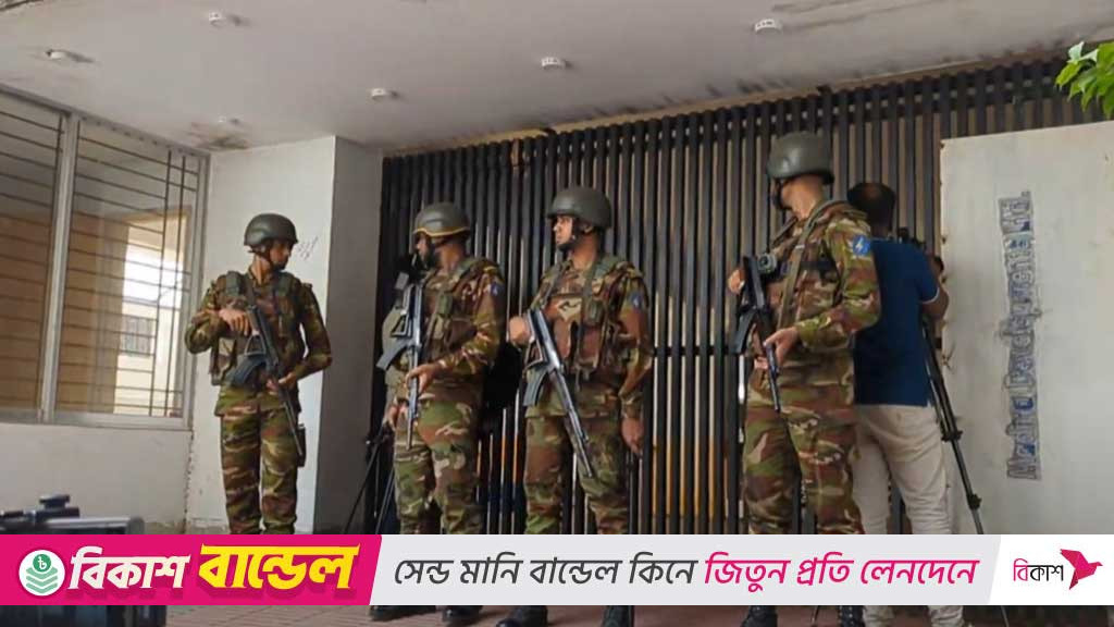 হাজী সেলিমের বাসায় যৌথ বাহিনীর অভিযান