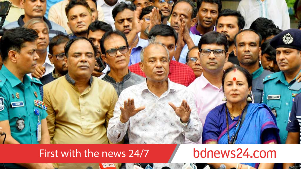 এবার পূজা আরও উৎসবমুখর হবে, আশা স্বরাষ্ট্র উপদেষ্টার