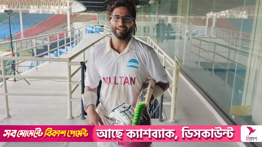 ইংল্যান্ডে ৪ সেঞ্চুরির পর দেশে ফিরে ইমামের ট্রিপল সেঞ্চুরি