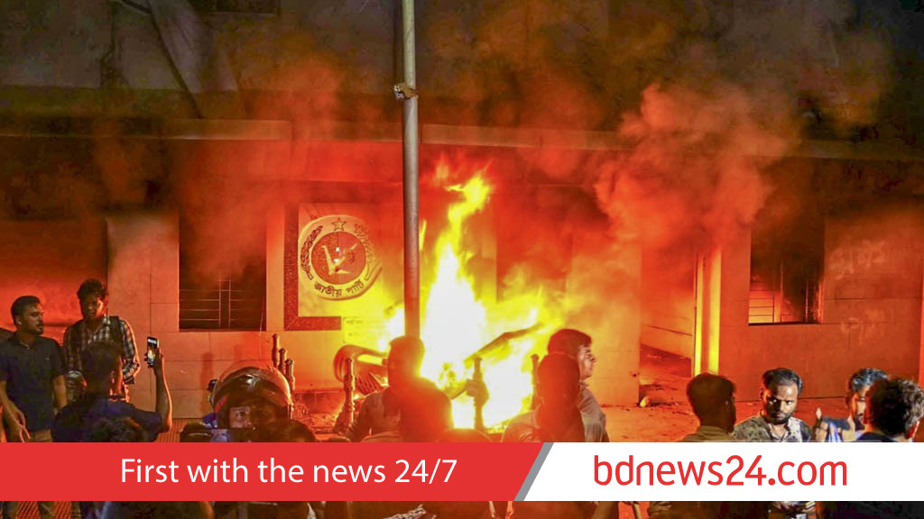 আওয়ামী লীগ ও জাতীয় পার্টির ‘অস্তিত্ববিনাশ’—ব্যালটে না নিষেধাজ্ঞায়?