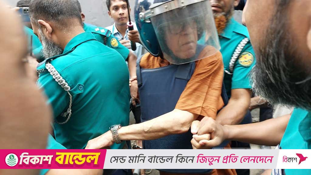 পুলিশ সদস্যদের উপর চটলেন কামরুল ইসলাম