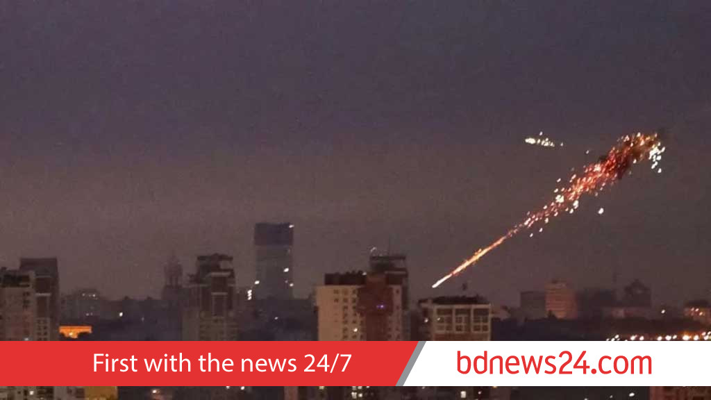 ইউক্রেইনে রাশিয়ার ১২ ঘণ্টার হামলার নিন্দায় জেলেনস্কি