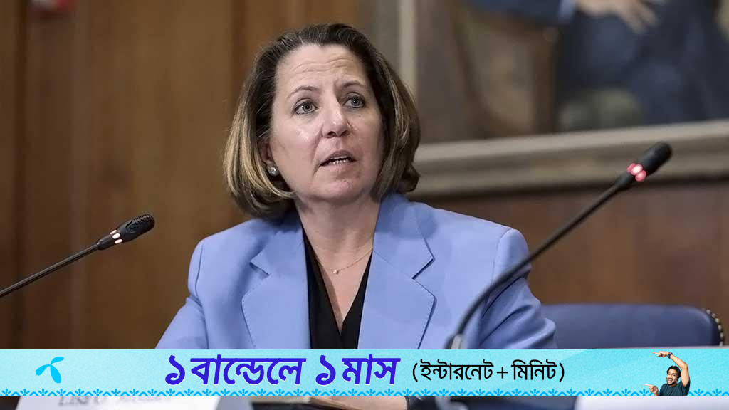 মাইক্রোসফটের বৈশ্বিক জনসংযোগ প্রধানের অপসারণ চান ট্রাম্প