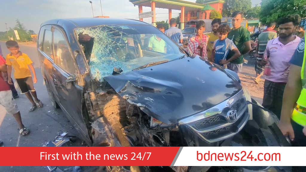 নাটোরে প্রাইভেট কারের সঙ্গে সংঘর্ষে প্রাণ গেল বাইক চালকের