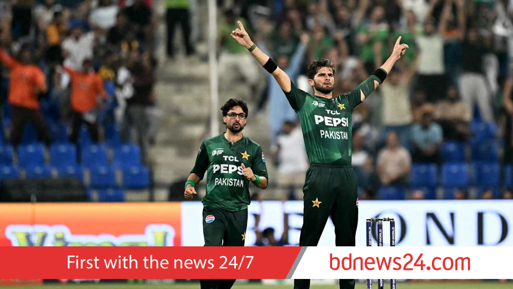 দারুণ বোলিংয়ে শ্রীলঙ্কাকে হারাল পাকিস্তান