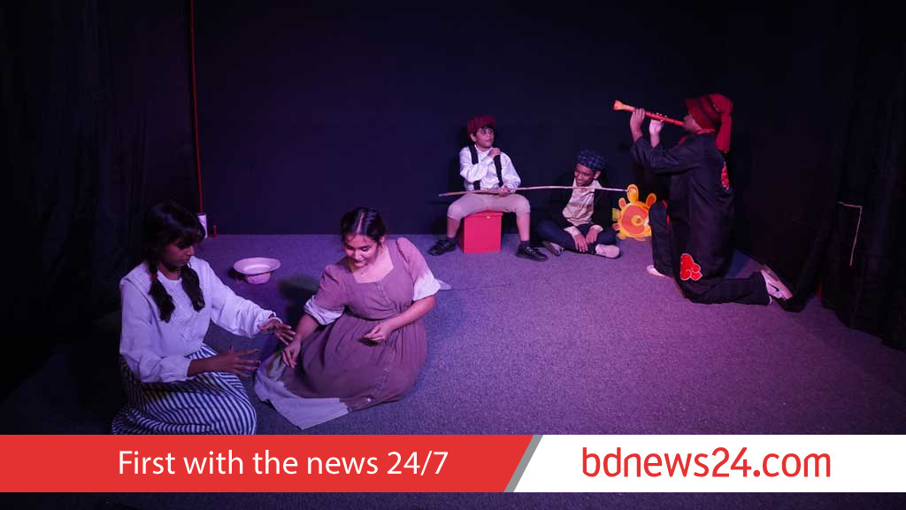 আলিয়ঁস ফ্রঁসেজের মঞ্চে ‘হ্যামেলিনের পাইড পাইপার’