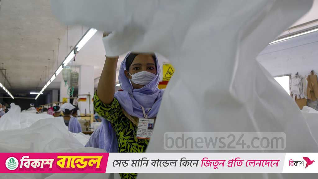 শুল্কের প্রভাবে যুক্তরাষ্ট্রে পোশাক রপ্তানি ১.২৫ বিলিয়ন ডলার কমতে পারে: র‌্যাপিড