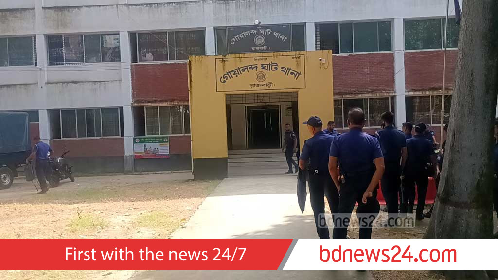 ‘নুরাল পাগলা’র দরবারে পুলিশের ওপর হামলা: গ্রেপ্তার আরও ৪