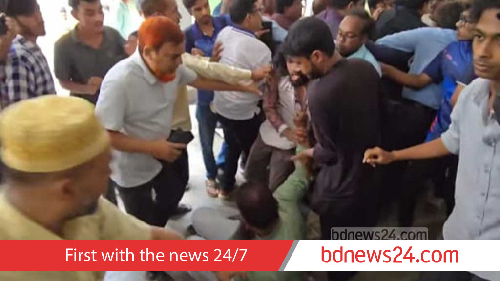 রাবিতে শিক্ষক-কর্মকর্তা লাঞ্ছিত: জড়িতদের শাস্তি দাবি ইউট্যাবের