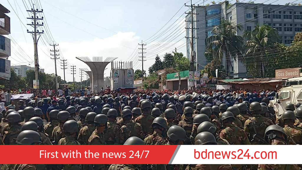 আশুলিয়ায় নাসা গ্রুপের শ্রমিকদের সড়ক অবরোধ, লাঠিপেটা-জলকামান