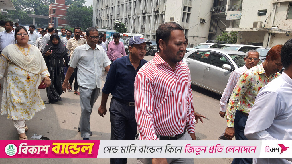 ফের আন্দোলনে সচিবালয়ের কর্মচারীরা
