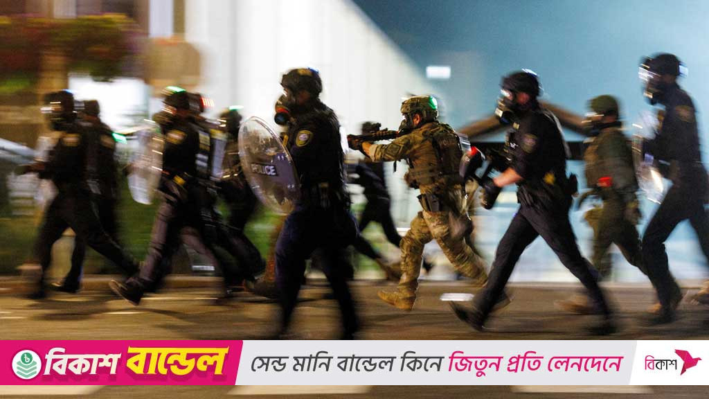 অভিবাসন কেন্দ্রের ‍সুরক্ষায় পোর্টল্যান্ডে সেনা মোতায়েনের নির্দেশ ট্রাম্পের