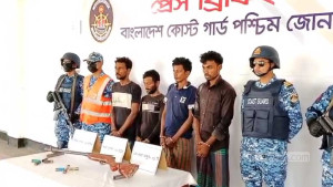 সুন্দরবন থেকে ‘সুমন বাহিনী’র ৪ সদস্য গ্রেপ্তার, আগ্নেয়াস্ত্র-গুলি উদ্ধার