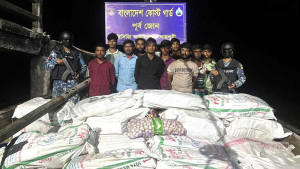 মিয়ানমারে পাচারকালে বিপুল নিত্যপণ্য জব্দ, গ্রেপ্তার ১০