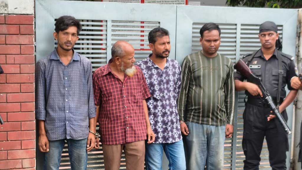 পাসপোর্ট অফিসে দালালবিরোধী অভিযান: ৪ জনকে বিভিন্ন মেয়াদে কারাদণ্ড পাসপোর্ট অফিসে দালালবিরোধী অভিযান: ৪ জনকে বিভিন্ন মেয়াদে কারাদণ্ড