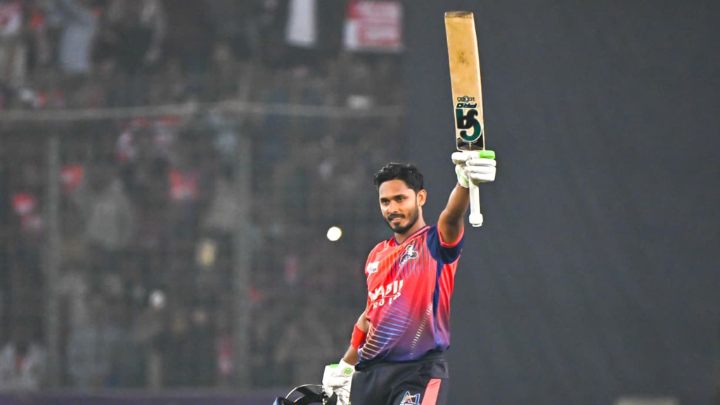 তিন সেঞ্চুরিতে দেশের সবাইকে ছাড়িয়ে গেইলের কাছে তানজিদ