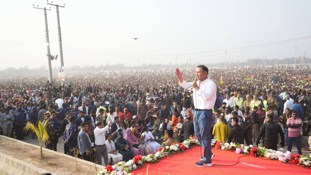 তাঁত পণ্য বিশ্বে ছড়িয়ে দিতে চাই: সিরাজগঞ্জে তারেক