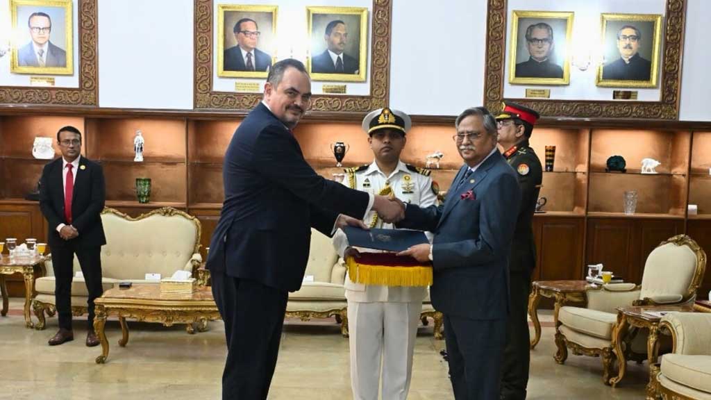 যুক্তরাষ্ট্র-বাংলাদেশ সম্পর্ক আরও মজবুত করতে চাই: রাষ্ট্রদূত ক্রি