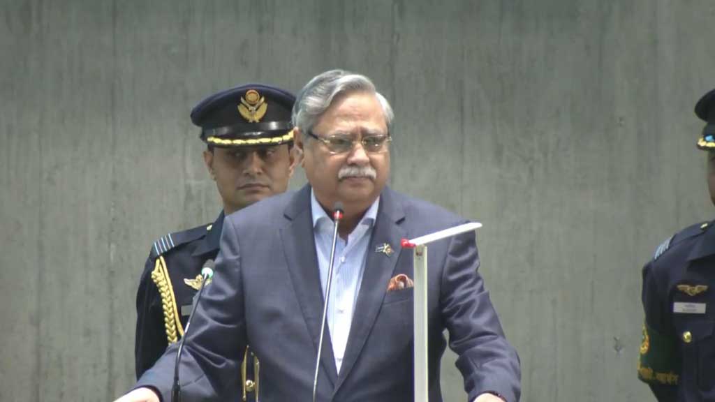 ত্রয়োদশ জাতীয় সংসদের প্রথম অধিবেশনে ভাষণ দিচ্ছেন রাষ্ট্রপতি মো. সাহাবুদ্দিন। ছবি: বিটিভির ভিডিও থেকে