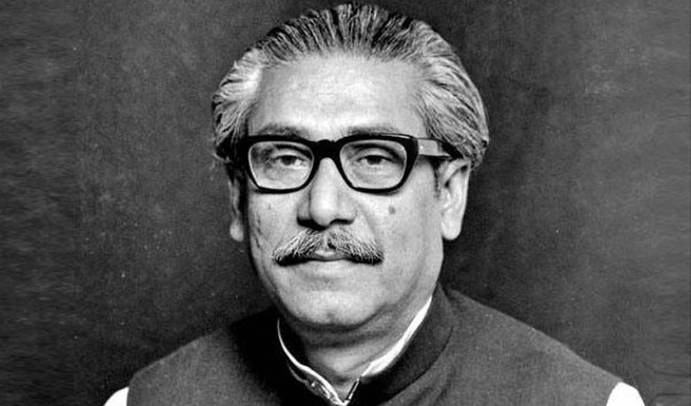 একবার জাতির জনক বঙ্গবন্ধু শেখ মুজিবুর রহমান আমাদের কঠোর পরিশ্রমের প্রশংসা করে মিষ্টি খাওয়ার জন্য ৫০০ টাকা দিয়েছিলেন 