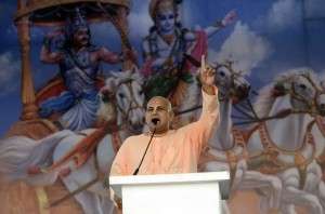Controversial BJP MP Yogi Adityanath addresses the Virat Hindu Sammelan of Vishwa Hindu Parishad in Mumbai, Dec 2014. Photo: IANS 