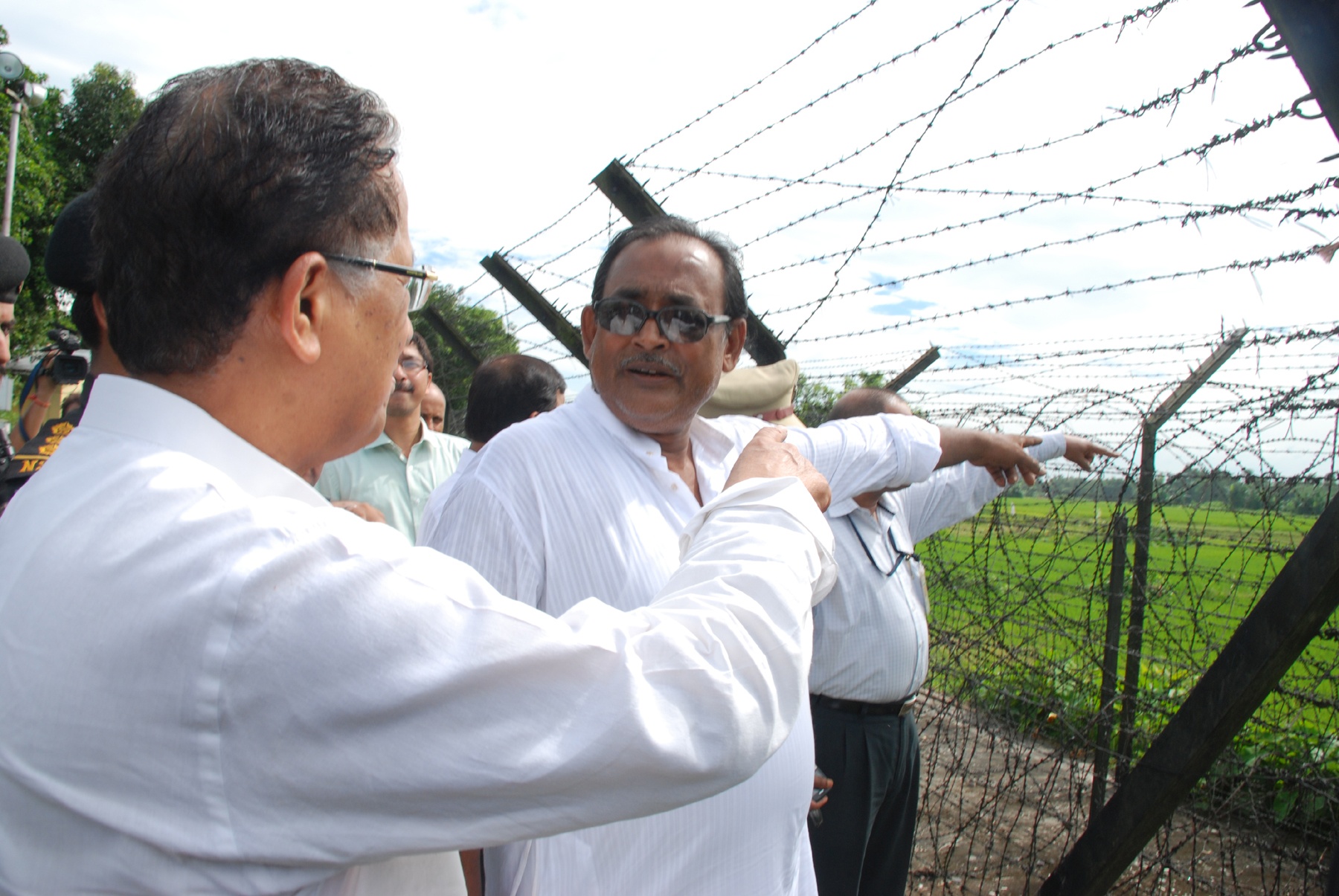 Assam Cm Visits Bangladesh Border