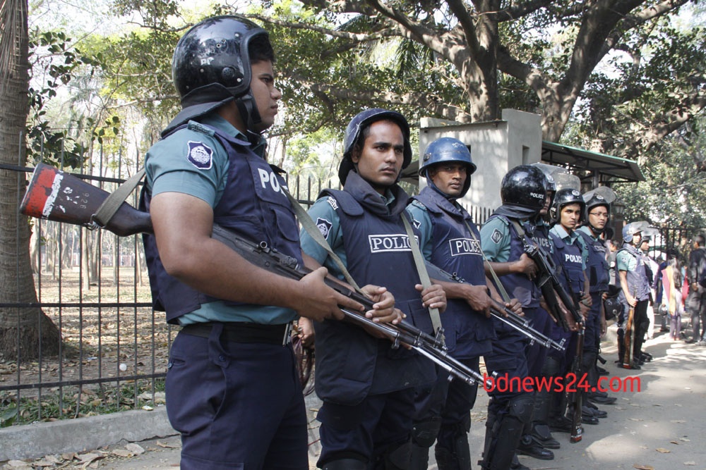 ট্রাইব্যুনাল ঘিরে নেয়া হয়েছে কঠোর নিরাপত্তা 