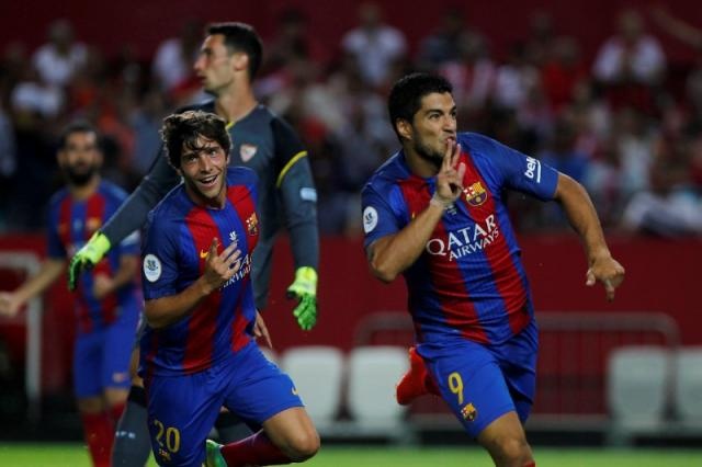 Suarez, Munir strikes edge Barca towards Super Cup