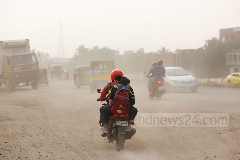 বুকভরে নিতে চাই বিশুদ্ধ বাতাস