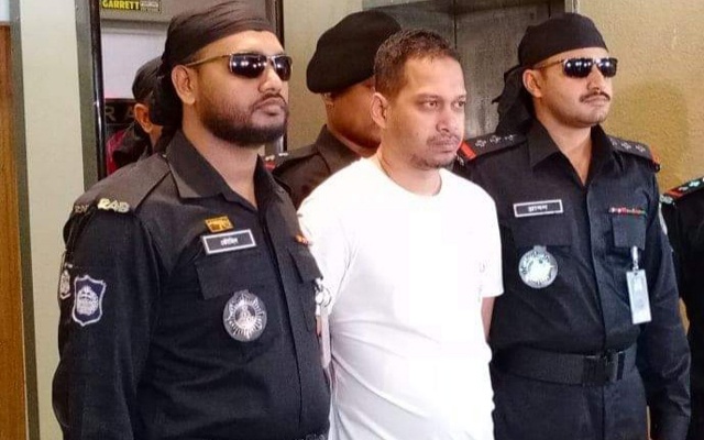 Askarlar video porno kompaniyasi