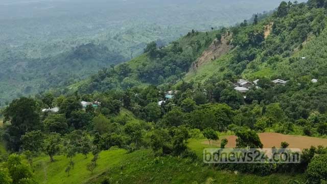 রুমায় ‘মাইন বিস্ফোরণে’ যুবক নিহত ও সেনাসদস্য আহতের খবর