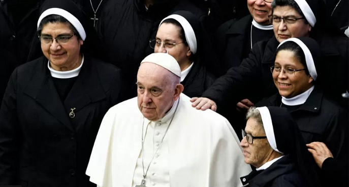 বিশপদের বৈঠকে নারীদের প্রথম ভোটাধিকার দিলেন পোপ