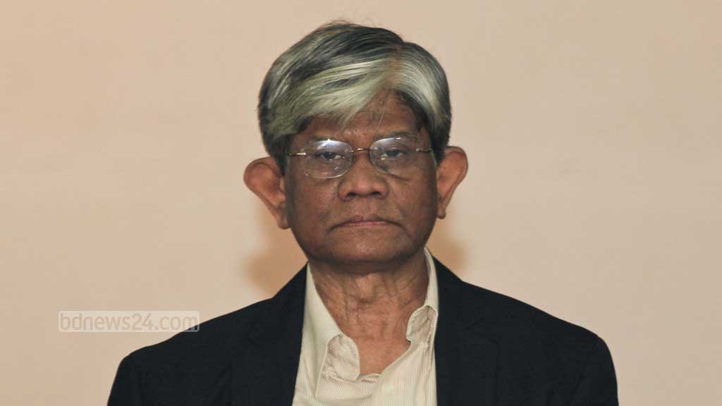 ব্যাংকের সাবেক গভর্নর সালেহউদ্দিন আহমেদ। 