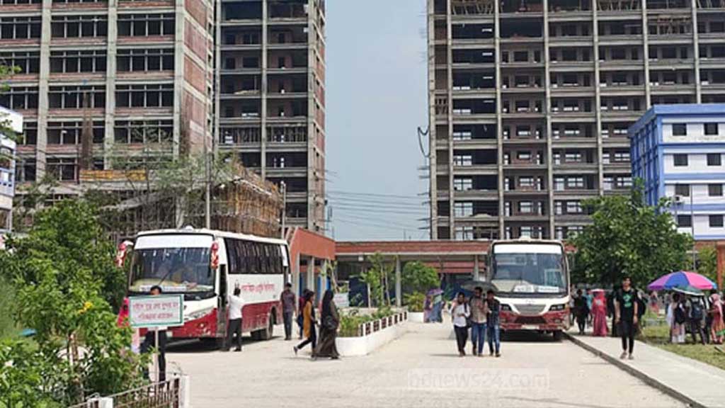 পাবনা বিজ্ঞান ও প্রযুক্তি বিশ্ববিদ্যালয়ের সামনে যুবকের লাশ