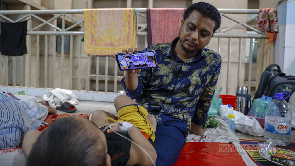 পিতৃত্বকালীন ছুটির দাবিতে রিট আবেদন