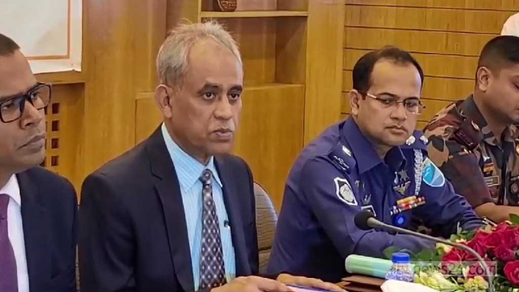 কোনো দল নির্বাচনে না আসলে এটা তাদের সিদ্ধান্ত: ইসি আলমগীর