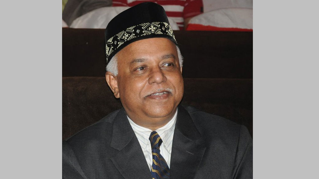 ভোটে লড়বেন মনজুর আলম