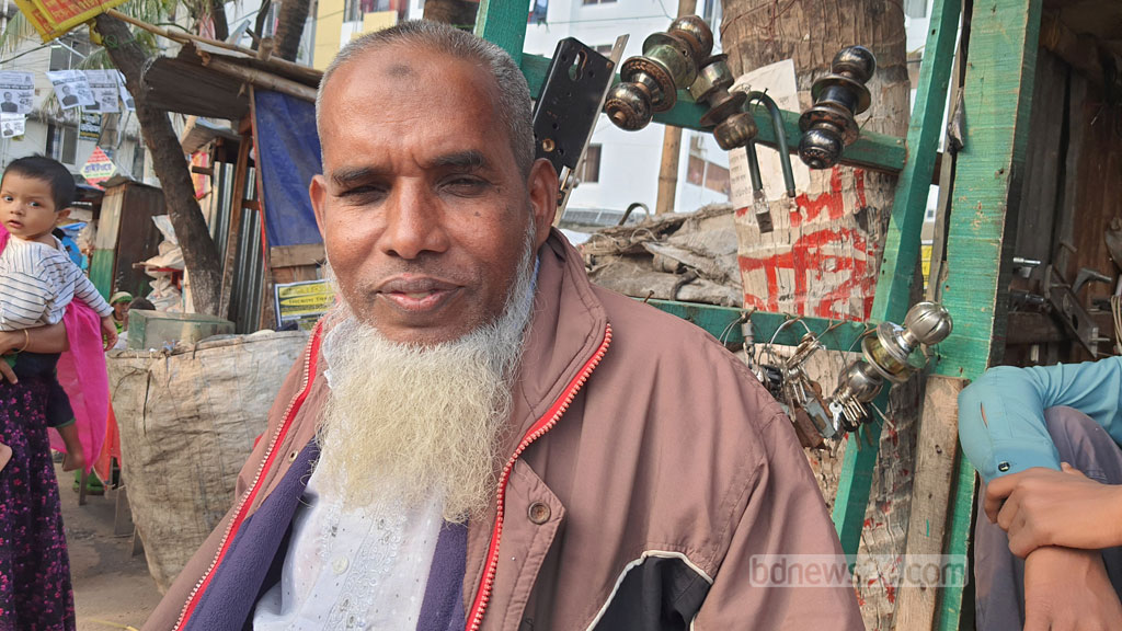 বাজারের চাপে কাঞ্চন মিয়াদের ‘জীবন আর চলে না’