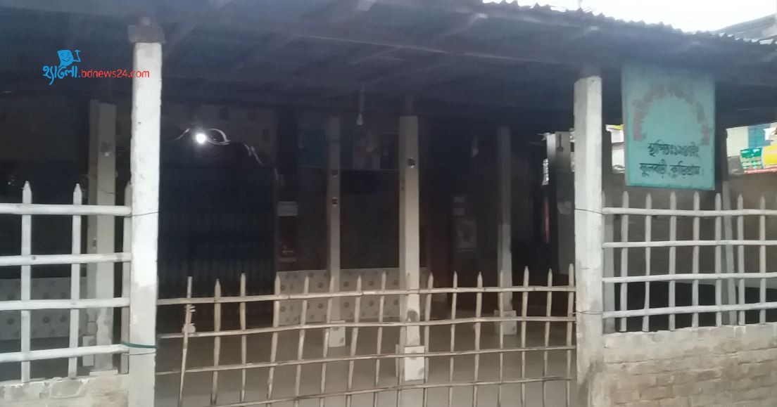একই আঙিনায় মসজিদ-মন্দির