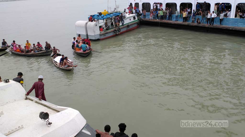 কীর্তনখোলায় লঞ্চের পাখায় কাটা পড়ে নিখোঁজ জেলের লাশ উদ্ধার