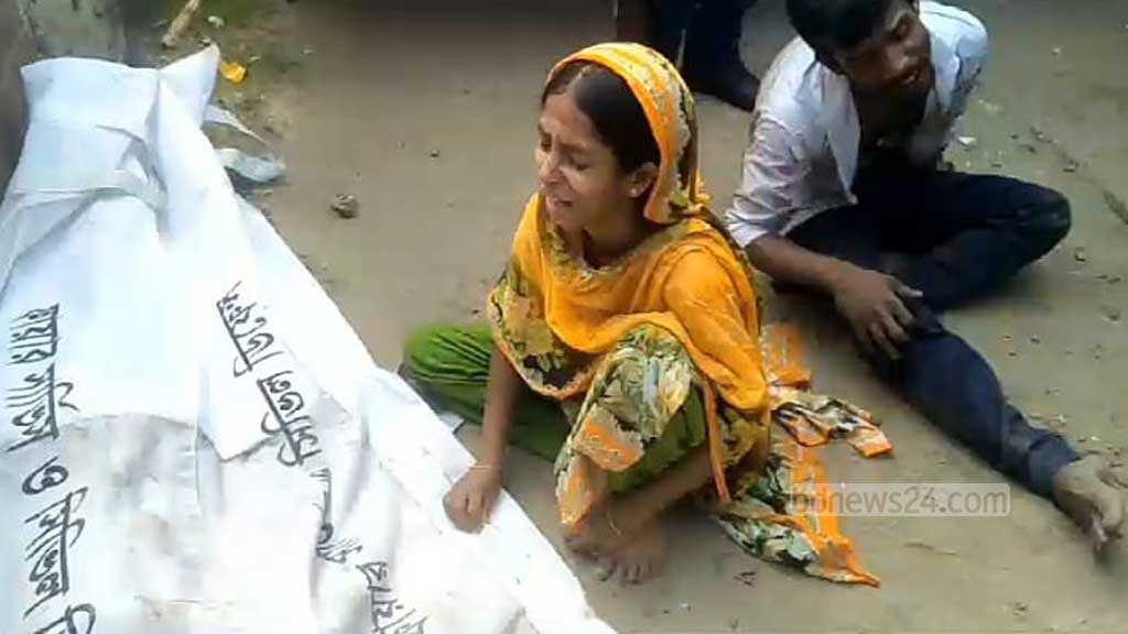 গাজীপুরে ডাম্প ট্রাকের চাপায় ইজিবাইক চালক নিহত