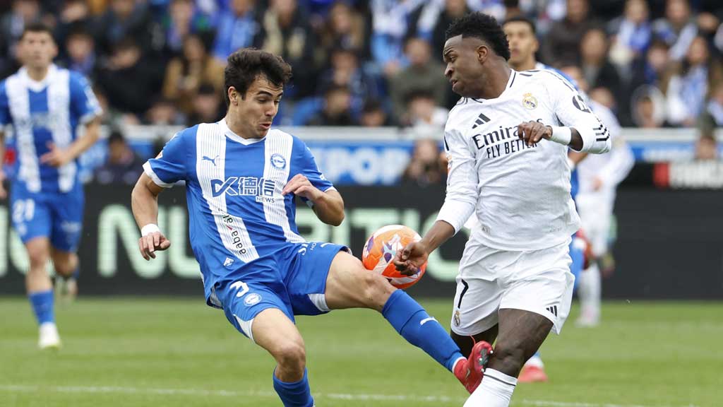 Ten-man Real overcome lowly Alaves 1-0 after Mbappe sees red
