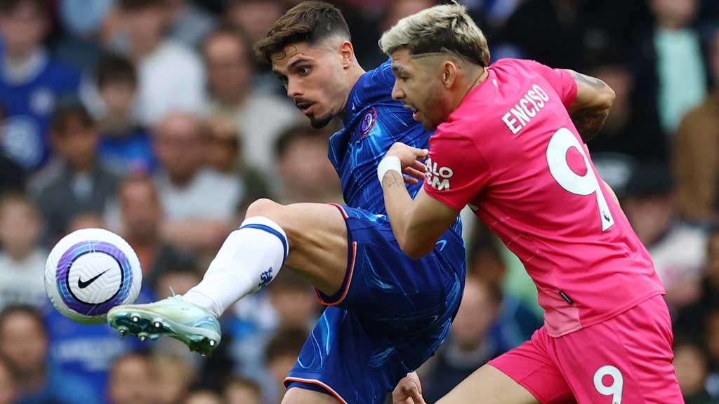 Chelsea stumble again in Champions League hunt with 2-2 draw agai