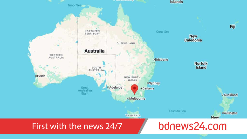 Manhunt continues in Australian bush for 'heavily armed' suspect after two officers shot dead